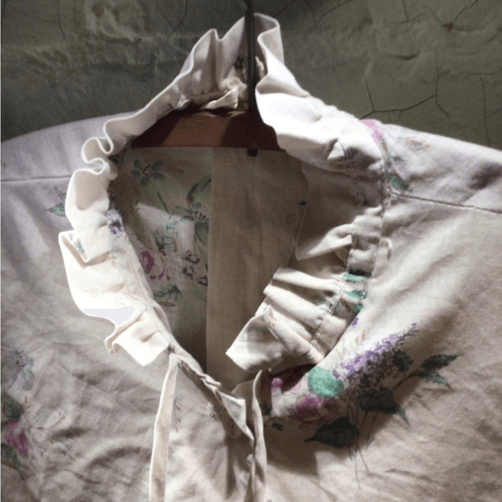 Cottage Core Prairie vintage floral blouse